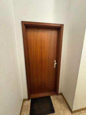 Wohnungstür.jpg