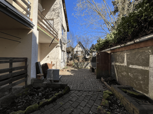 Garten Wohnung 1 Hinterhaus 