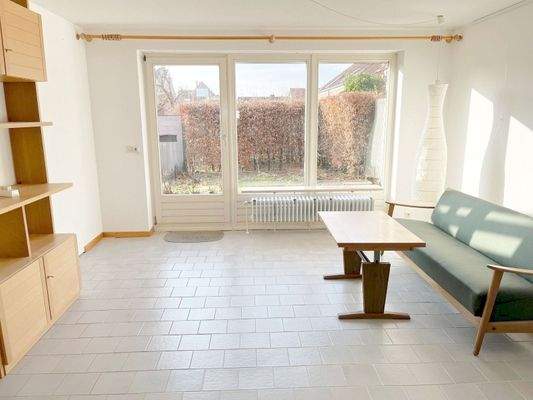 9098PE-06 Wohnbereich