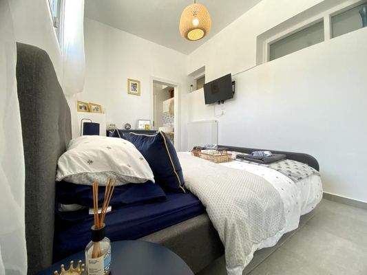 Wunderschön Renovierte Villa mit Meer- und Bergblick zum Verkauf in Xirosterni