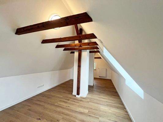 Dachgeschoss komplett ausgebaut