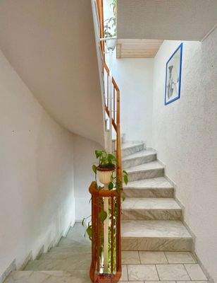 Treppenaufgang zum 2. OG