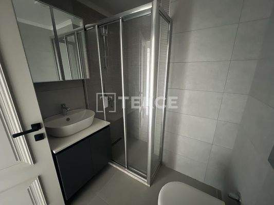 Flats Close to Moda Beach and Train Station in İstanbul Kadıköy
