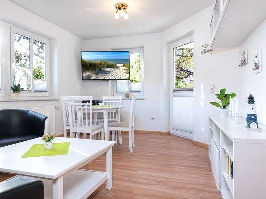 Wohnzimmer mit Essecke