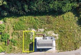Grundstück  Luftbild DHH links 276 m²
