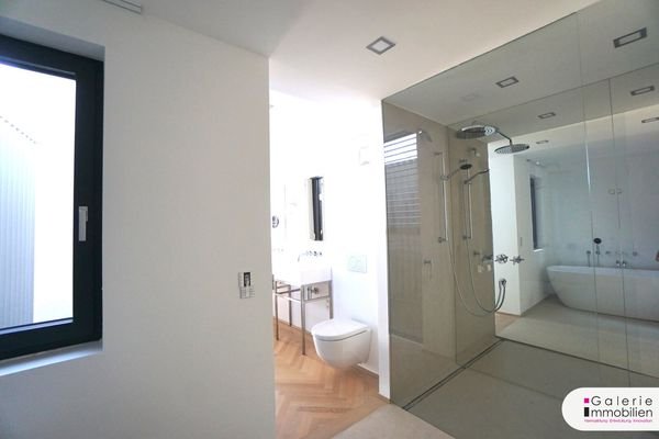Badezimmer - Masterbedroom
