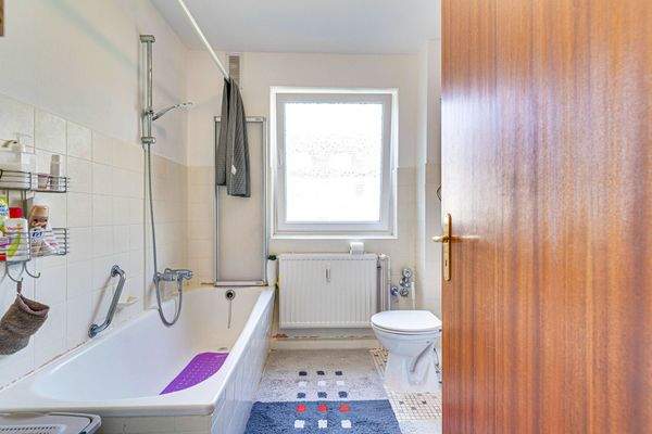 Badezimmer Ansicht I