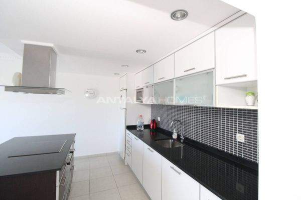 4-Bedroom Triplex Villa with Pool in Antalya