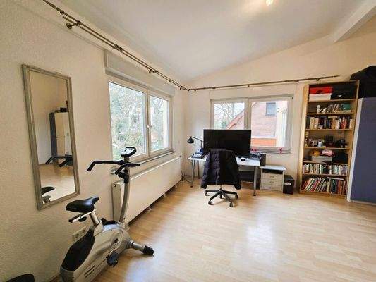 Kinderzimmer, viel Tageslicht