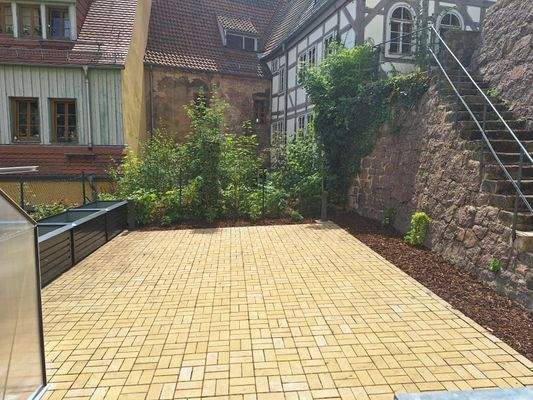 Terrasse 3, unten.jpg