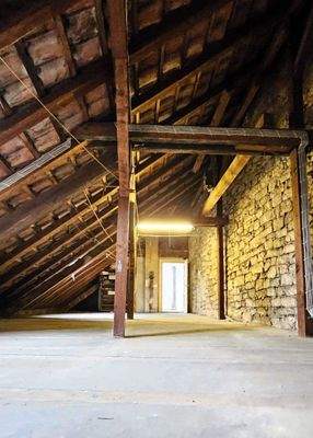 Dachgeschoss Seitentrakt (2).jpg