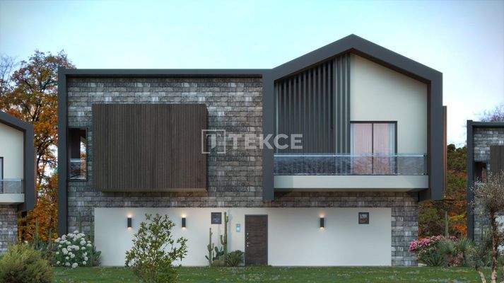 Villas with Private Pools in a Complex in Döşemealtı Antalya