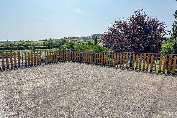 Dachterrasse mit Blick ins Vorgebirge