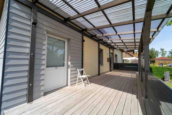 Außenansicht + Garten