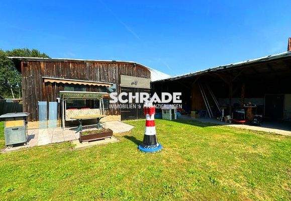 ...inkl. Scheune und Unterstellhalle
