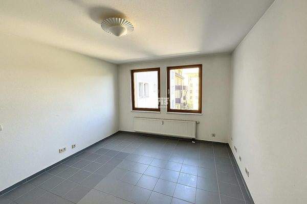 Wohn-Ess-Schlafzimmer