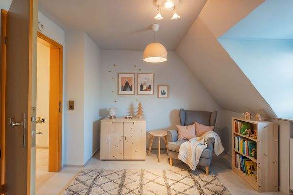 Einrichtungsbeispiel Kinderzimmer Dachgeschoss 