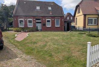 Straßenansicht.jpg