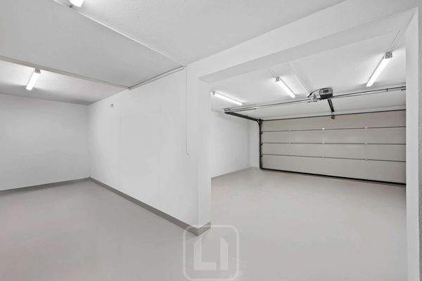 UG I Stauraum in der Garage