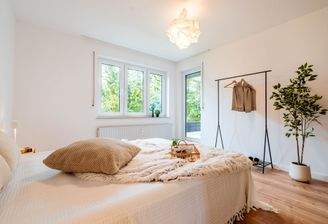 1. Schlafzimmer mit Terrassenzugang