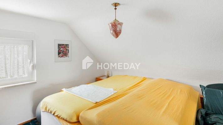 1. OG Schlafzimmer 1