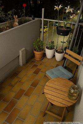 3 Balkon Straßenseite