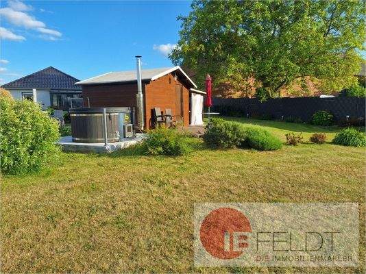 Saunahaus & Hot Tube Pool