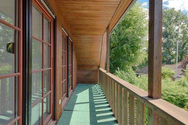 Balkon im Obergeschoss