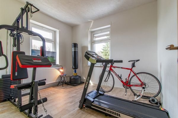 2025-3353-1. Obergeschoss-Fitnessraum