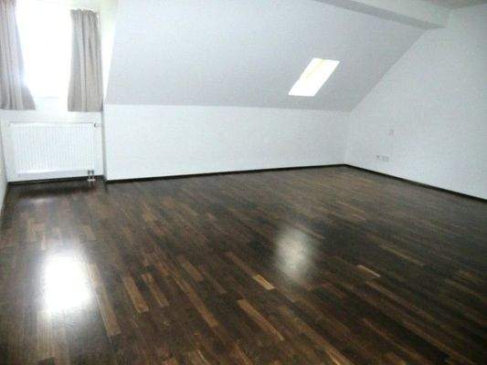 Schlafzimmer (2).JPG