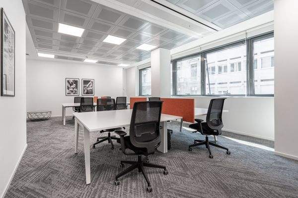 Regus Milan Via Broletto 5546 Milan Italy Coworkin