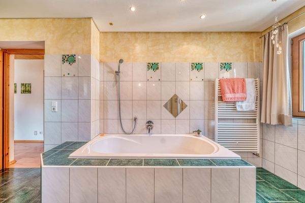 Badezimmer |Erster Stock