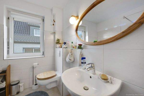 Modernes Bad im Hochparterre