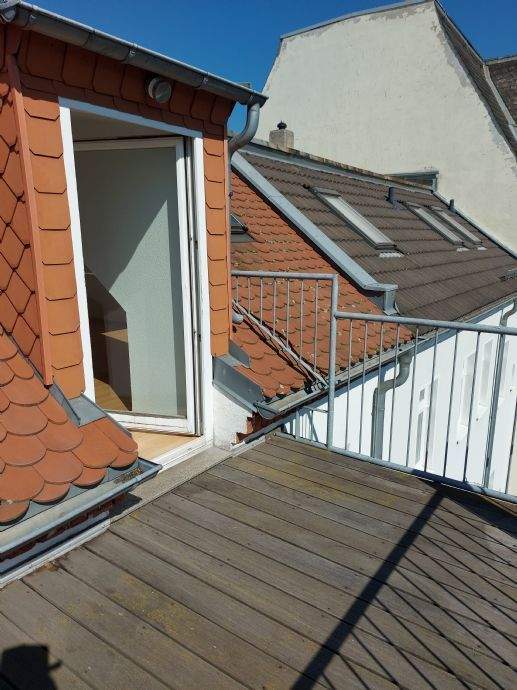 3 Raum Wohnung Zwickau Innenstadt mit Balkon und Tageslichtbad ab sofort zu vermieten - Photo 2