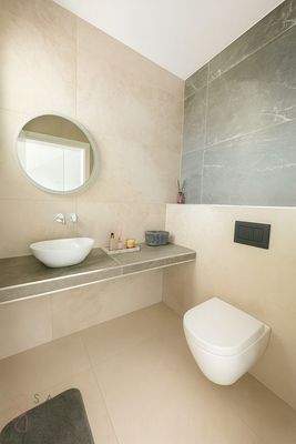 8CAA774B-9077-4E07-92D3-136F6C966FEC