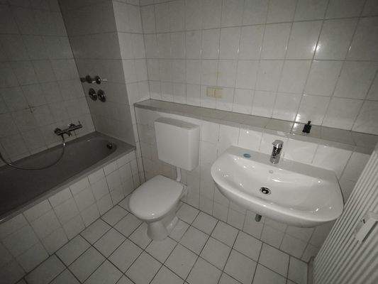 Badezimmer mit Badewanne