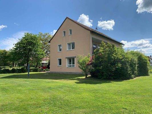 Westseite mit Garten