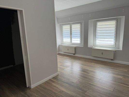 Schlafzimmer mit Leichtbauwand (Ankleidezimmer) / bei Leerstand