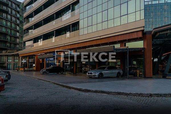 Commercial Properties with Corporate Tenancy in İzmir Bornova