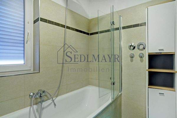 Badezimmer Ansicht 2