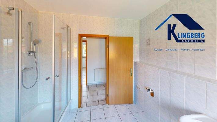 Tageslichtbad mit Dusche ud Wanne