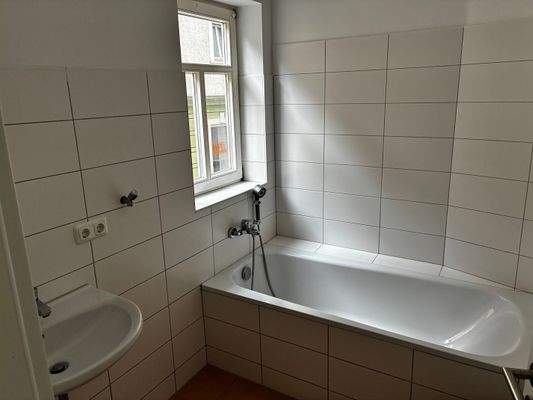 Badezimmer Ansicht 1