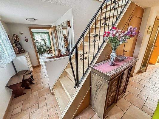 Diele mit Blick Wohnbereich EG