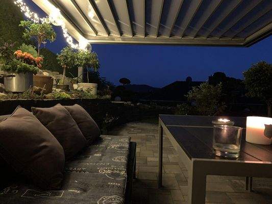 Garten - überdachte Terrasse