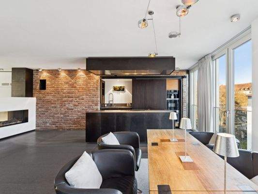 Essen - Blick zur Küche