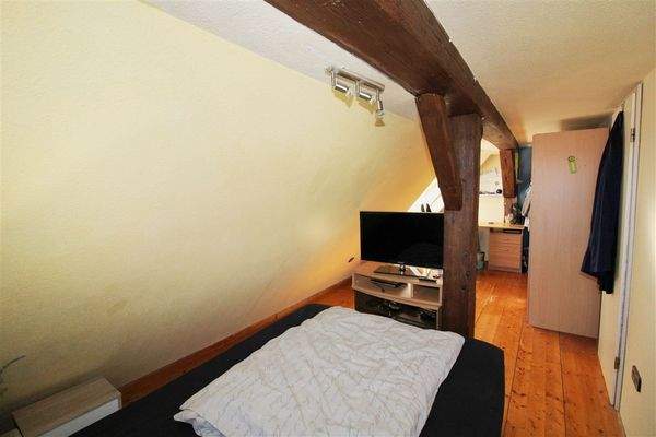 große Wohnung DG Kinderzimmer