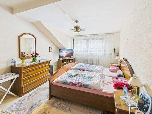 3. Schlafzimmer 2.OG