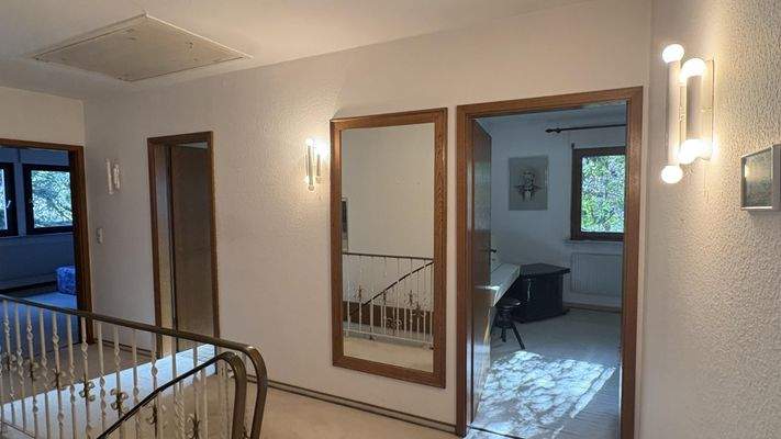 Flur mit Blick in die Schlafzimmer