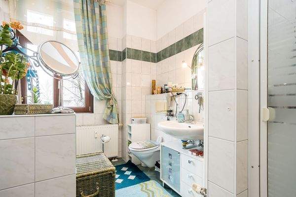 Badezimmer Mieter 1. OG