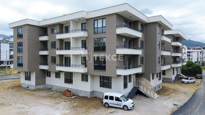 Spacious Apartments within Walking Distance of Beach in Yalova